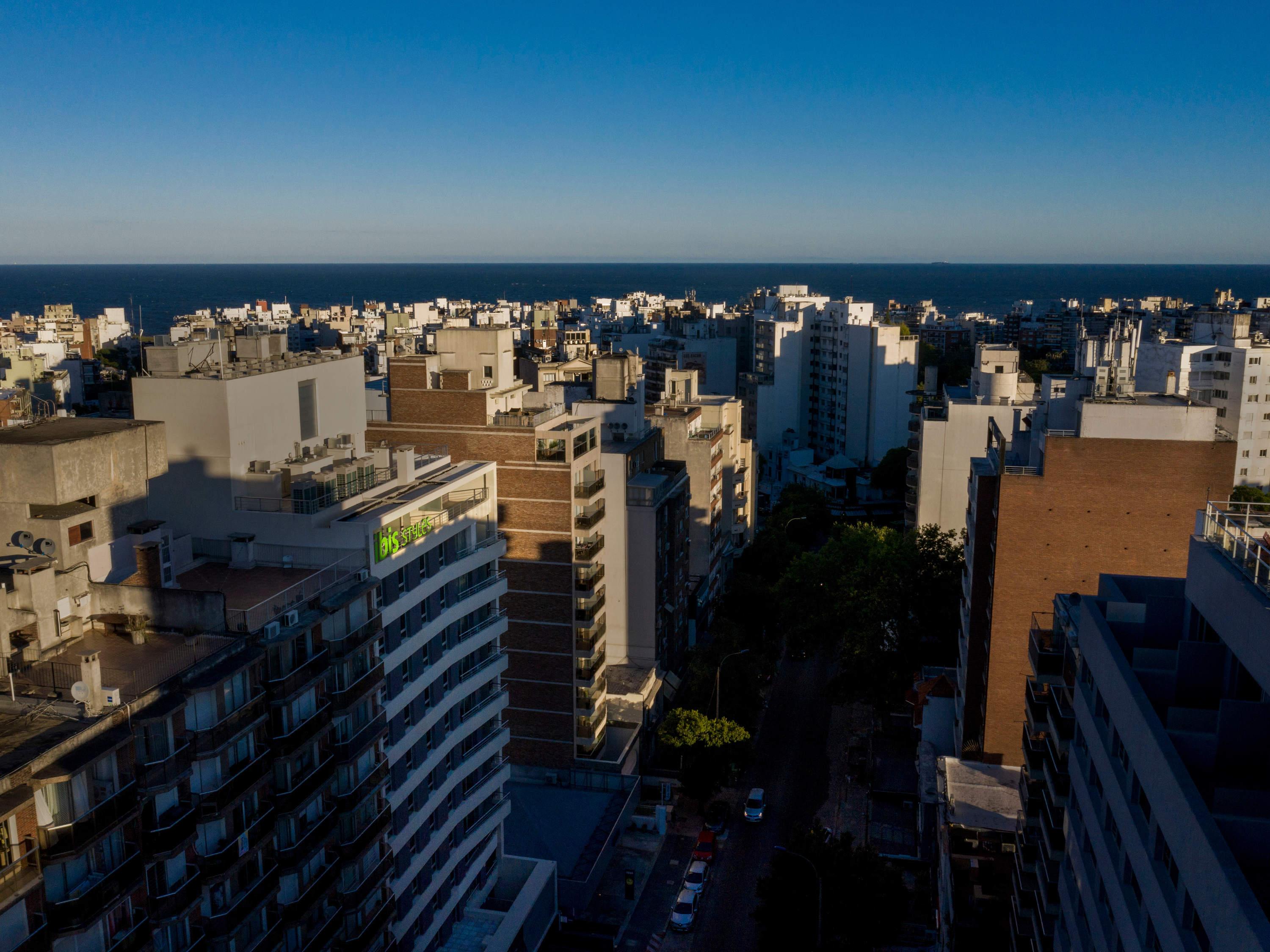 Ibis Styles Montevideo Biarritz Hotel Exterior photo