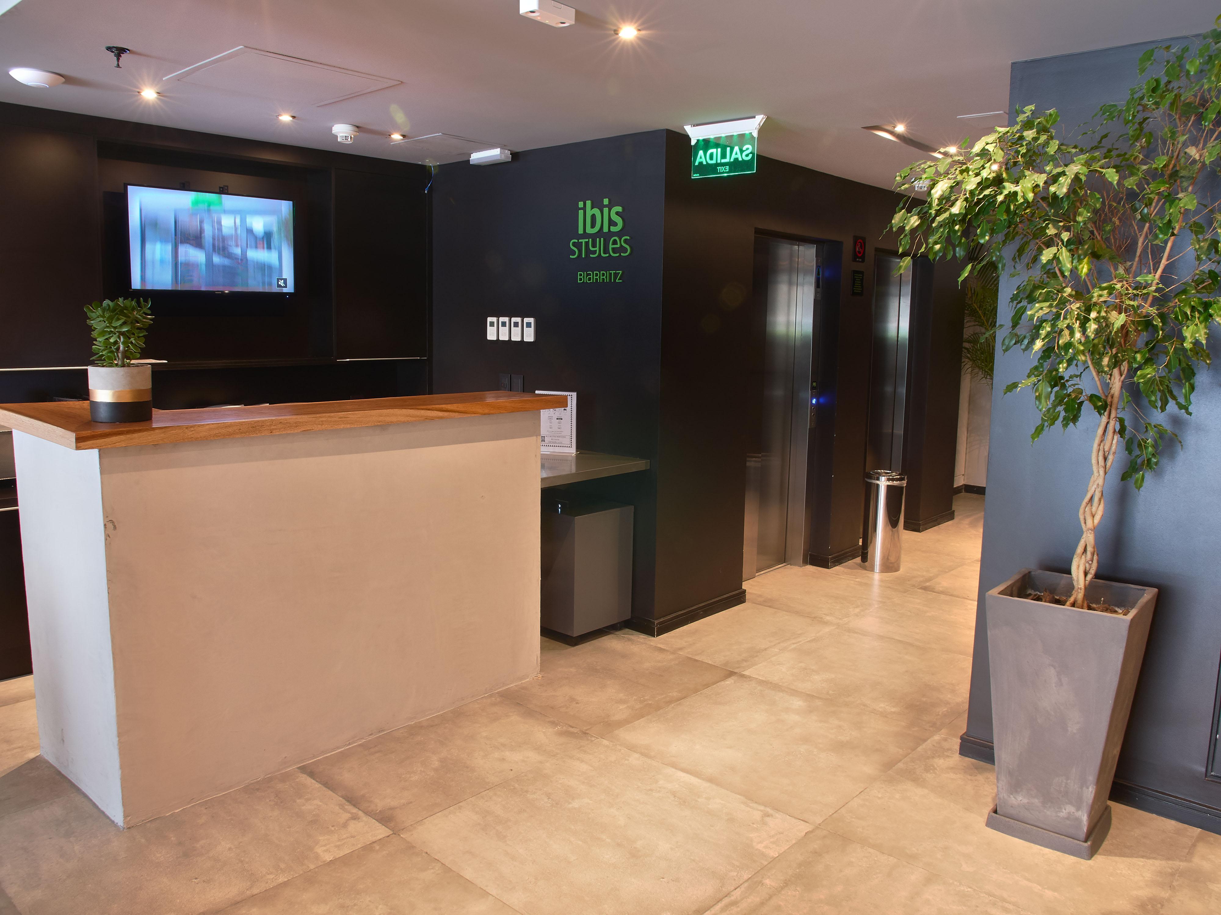 Ibis Styles Montevideo Biarritz Hotel Exterior photo