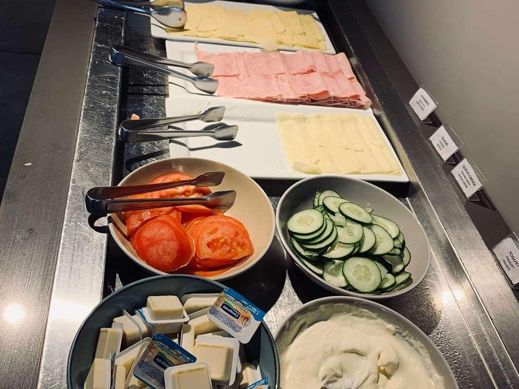 Ibis Styles Montevideo Biarritz Hotel Restaurant photo
